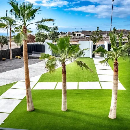 95, Lujo Y Piscina Infinity ヴィラ アデヘ