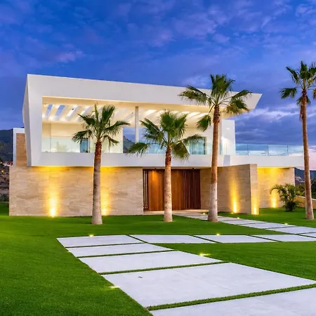 95, Lujo Y Piscina Infinity Villa