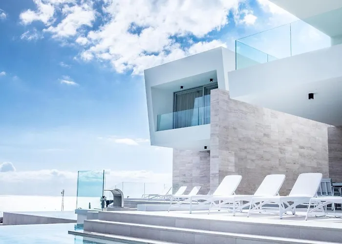 95, Lujo Y Piscina Infinity Villa Costa Adeje (Tenerife)